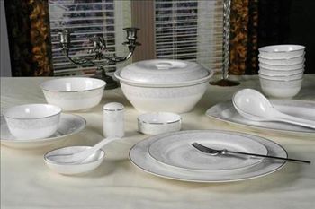 Bone china dinner set